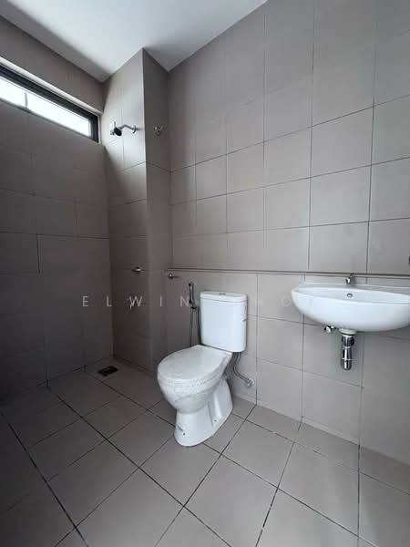 Rumah Teres 2 Tingkat untuk Disewa di Bandar Bukit Raja (Klang) - Elwin Chok - Bathroom - PropertyGuru.com.my