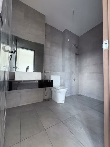 Rumah Teres 2 Tingkat untuk Disewa di Bandar Bukit Raja (Klang) - Elwin Chok - Bathroom - PropertyGuru.com.my