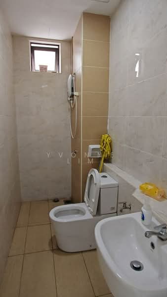 Service Residence for Sale at D'Summit Residences - Yvonne Lim - PropertyGuru.com.my