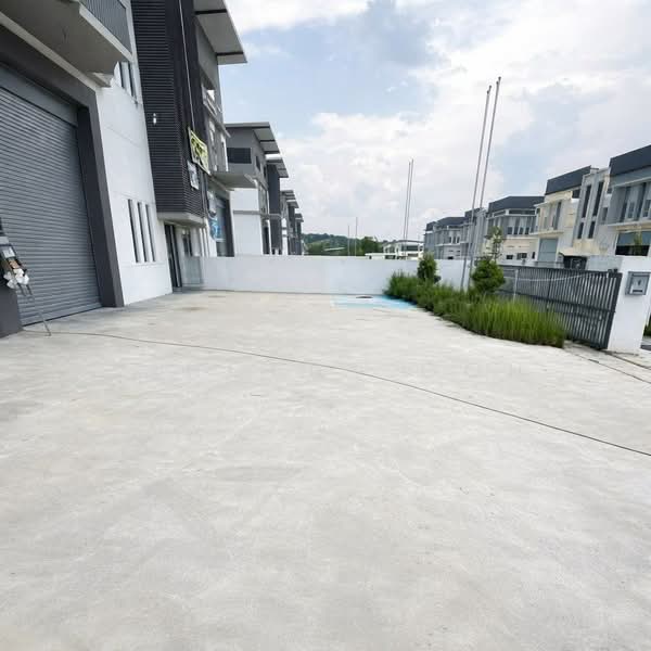 Factory for Rent in Saujana Rawang (Rawang) - Vincent Goh - Exterior - PropertyGuru.com.my