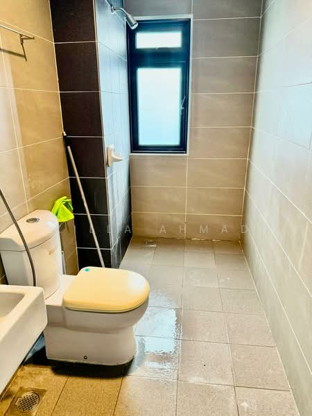 Servis Apartment untuk Disewa di HYVE - Zilla Ahmad - Bathroom - PropertyGuru.com.my