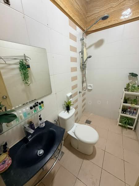 Semi-Detached House for Sale in Ampang Saujana (Ampang) - Edward Ooi - Bathroom - PropertyGuru.com.my