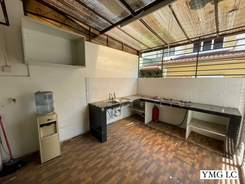 2-storey Terraced House for Sale in Setia Impian (Setia Alam) - Stephanie Lim - Kitchen - PropertyGuru.com.my