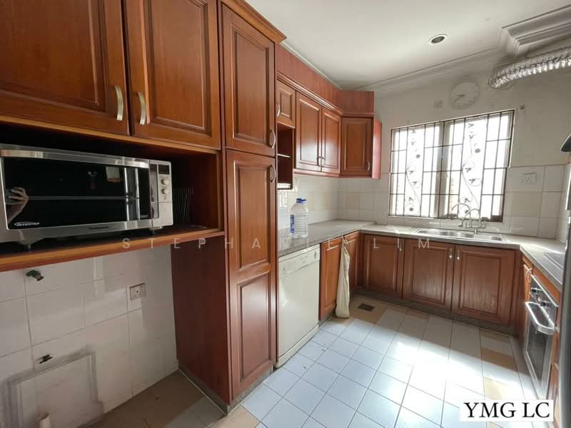 2-storey Terraced House for Sale in Setia Impian (Setia Alam) - Stephanie Lim - Kitchen - PropertyGuru.com.my