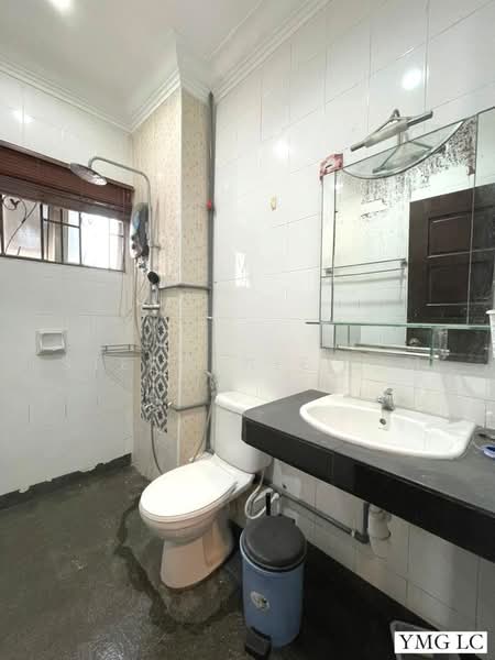 2-storey Terraced House for Sale in Setia Impian (Setia Alam) - Stephanie Lim - Bathroom - PropertyGuru.com.my
