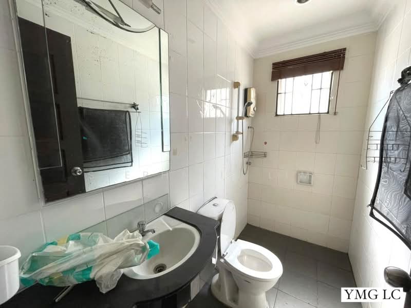 2-storey Terraced House for Sale in Setia Impian (Setia Alam) - Stephanie Lim - Bathroom - PropertyGuru.com.my