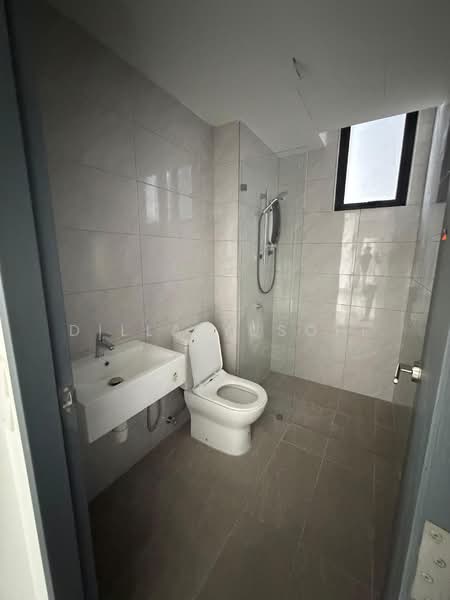 Service Residence for Sale at Altris Residences @ The Quartz WM - DILLA YUSOFF - Bathroom - PropertyGuru.com.my