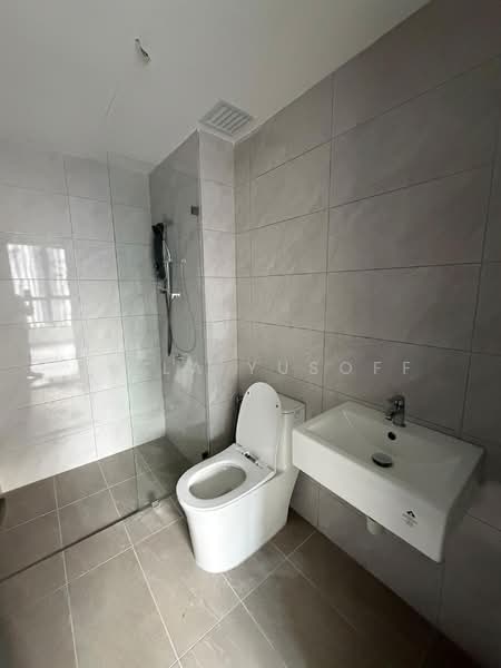 Service Residence for Sale at Altris Residences @ The Quartz WM - DILLA YUSOFF - Bathroom - PropertyGuru.com.my