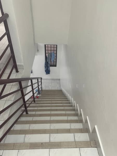 2-storey Terraced House for Rent in Taman Bukit Mewah (Tampoi) - Linda Lee - Corridor - PropertyGuru.com.my