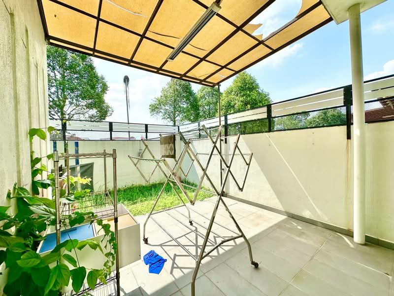 Rumah Teres 2 Tingkat untuk Dijual di Bandar Bukit Raja (Klang) - Banin Yahya - Balcony - PropertyGuru.com.my