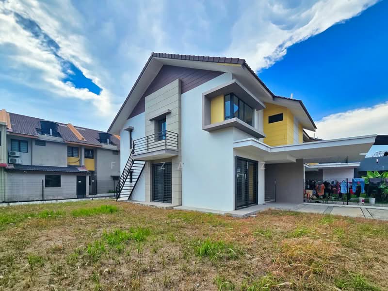 Terraced House for Sale in Bandar Mahkota Banting (Tanjong Duabelas) - Faiza Aziz - Exterior - PropertyGuru.com.my