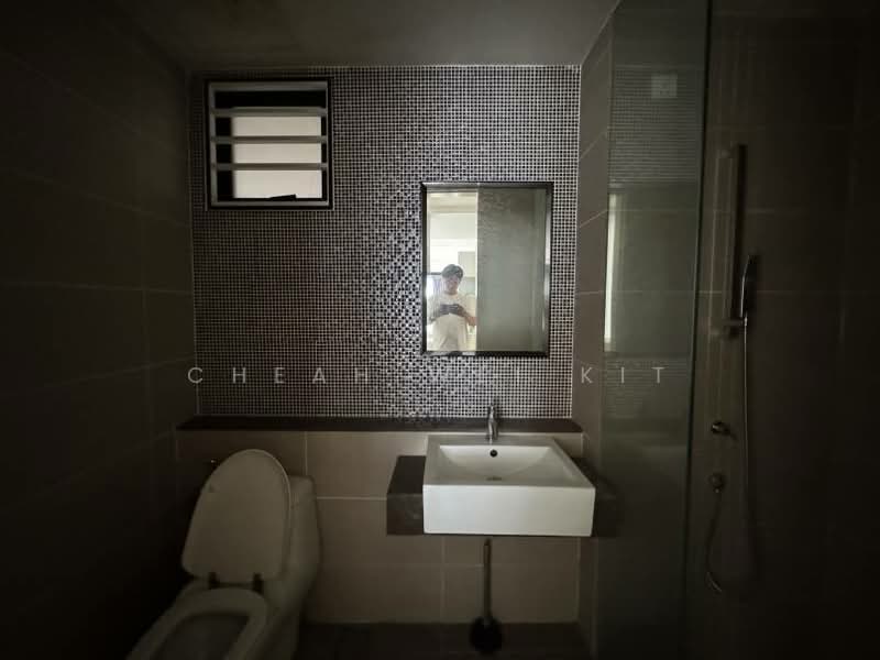Service Residence for Sale at Nova Saujana - Cheah Wei Kit - Bathroom - PropertyGuru.com.my