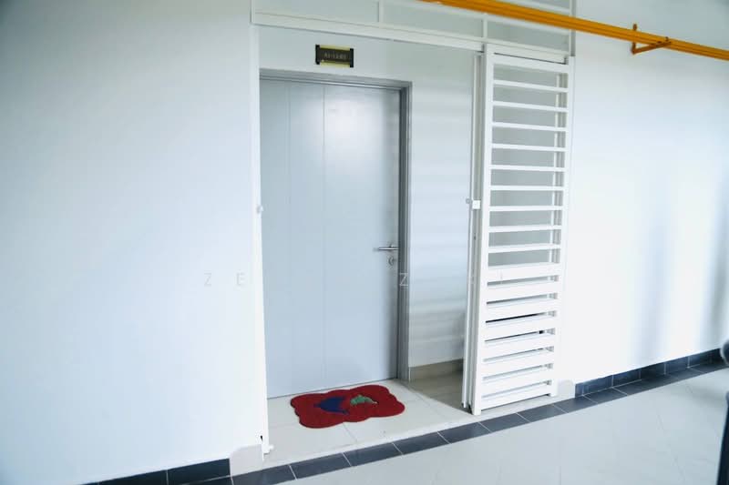 Kondominium untuk Disewa di Dwiputra Residences - Zehan Zaki - Entrance - PropertyGuru.com.my