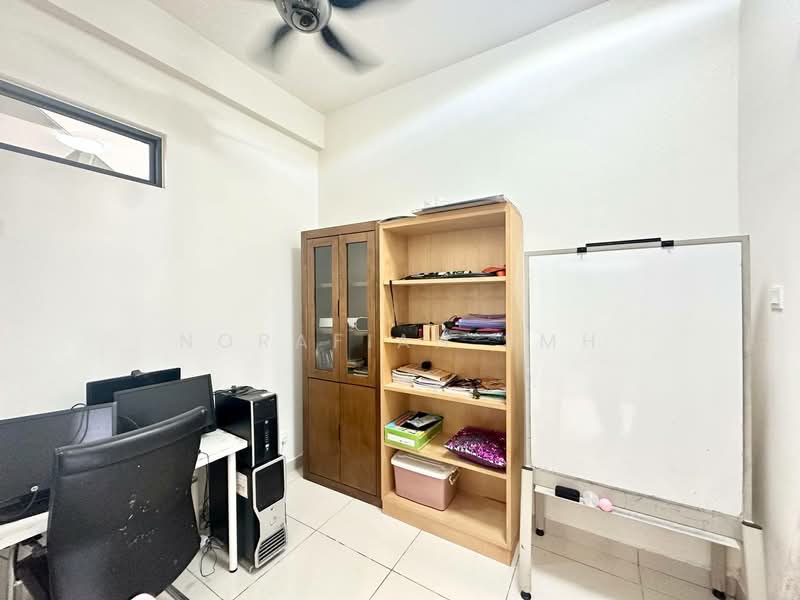 Rumah Teres untuk Dijual di Kajang (Selangor) - Norafian SMH - Study - PropertyGuru.com.my