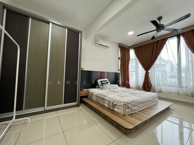 Rumah Kluster untuk Dijual di Taman Mutiara Mas (Skudai) - Janlly Jong - Bedroom - PropertyGuru.com.my