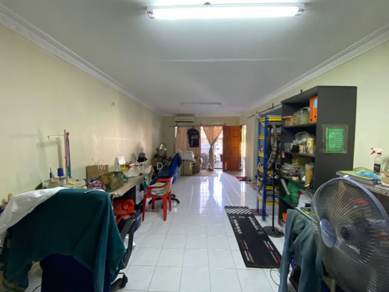 Semi-Detached House for Sale in Bandar Baru Bangi (Selangor) - Mohd Faizal - Interior - PropertyGuru.com.my