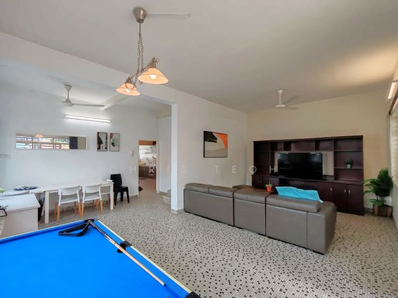 Rumah Berkembar untuk Dijual di Tanjung Bungah (Penang) - Chris Teoh - Living Room - PropertyGuru.com.my