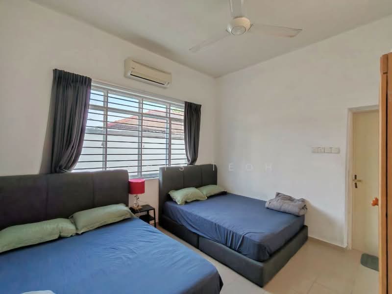 Rumah Berkembar untuk Dijual di Tanjung Bungah (Penang) - Chris Teoh - Bedroom - PropertyGuru.com.my