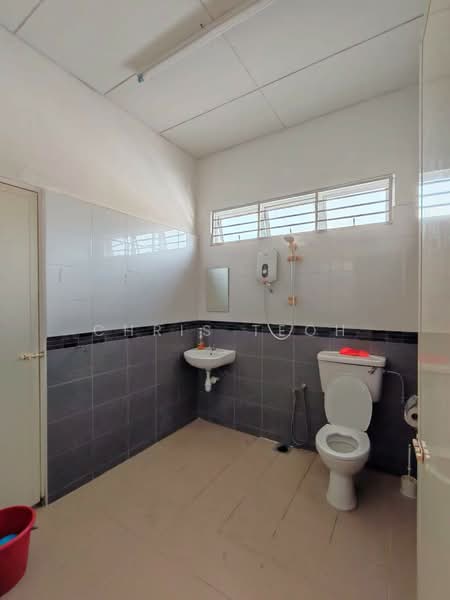 Rumah Berkembar untuk Dijual di Tanjung Bungah (Penang) - Chris Teoh - Bathroom - PropertyGuru.com.my