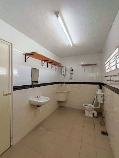 Rumah Berkembar untuk Dijual di Tanjung Bungah (Penang) - Chris Teoh - Bathroom - PropertyGuru.com.my