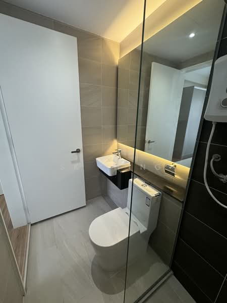 Service Residence for Sale at 2Rio Residence @ Bandar Puteri Puchong - SK Ching - Bathroom - PropertyGuru.com.my