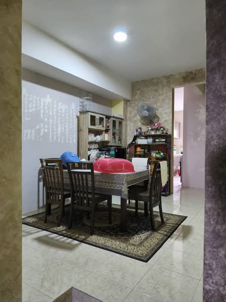 Rumah Teres untuk Dijual di Bandar Sungai Long (Selangor) - Cathy Tiang - Dining Room - PropertyGuru.com.my