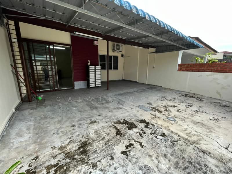 1-storey Terraced House for Sale in Permas Jaya (Johor Bahru) - Calvin Wong - Exterior - PropertyGuru.com.my