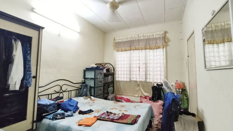 Rumah Teres 2 Tingkat untuk Dijual di Bandar Putra Bertam (Kepala Batas) - Hasnizam . - Bedroom - PropertyGuru.com.my
