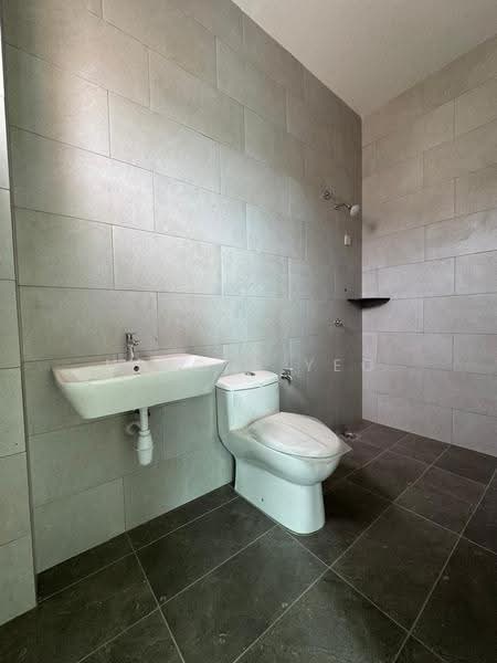 Rumah Teres untuk Dijual di Melaka City (Melaka) - Nicole Yeo - Bathroom - PropertyGuru.com.my