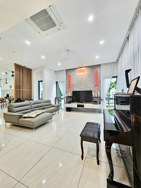 Semi-Detached House for Sale in Taman Molek (Johor Bahru) - Yik Tat - Living Room - PropertyGuru.com.my