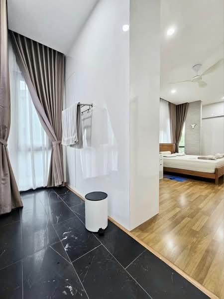 Semi-Detached House for Sale in Taman Molek (Johor Bahru) - Yik Tat - Bedroom - PropertyGuru.com.my