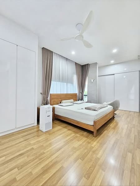 Semi-Detached House for Sale in Taman Molek (Johor Bahru) - Yik Tat - Bedroom - PropertyGuru.com.my