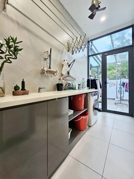 Semi-Detached House for Sale in Taman Molek (Johor Bahru) - Yik Tat - Interior - PropertyGuru.com.my