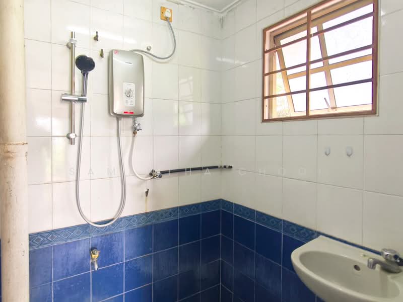 Rumah Teres 1.5 Tingkat untuk Dijual di Seksyen 4 (Petaling Jaya) - Samantha Chooi - Bathroom - PropertyGuru.com.my