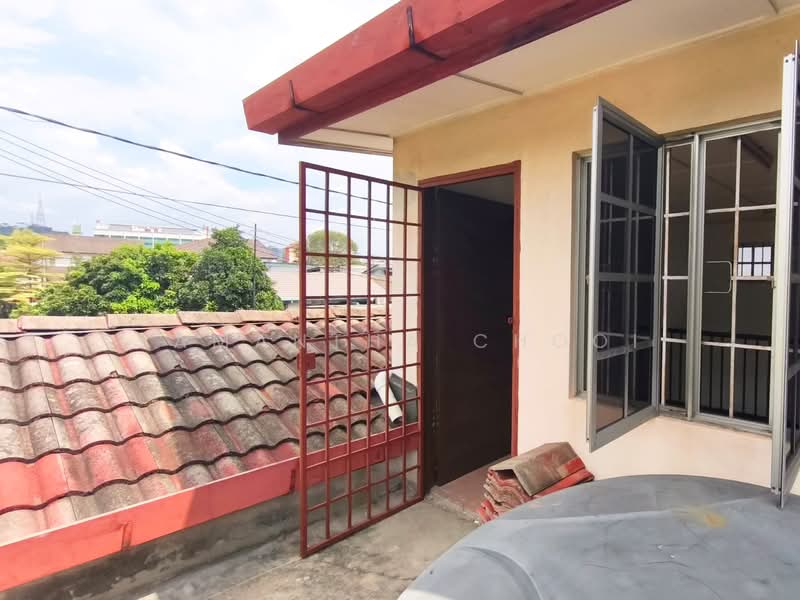 Rumah Teres 1.5 Tingkat untuk Dijual di Seksyen 4 (Petaling Jaya) - Samantha Chooi - Exterior - PropertyGuru.com.my