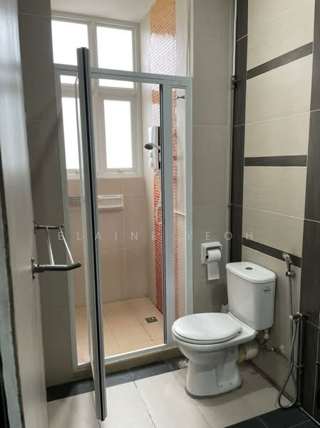 Condominium for Rent at Fettes Residence - Elaine Yeoh - Bathroom - PropertyGuru.com.my