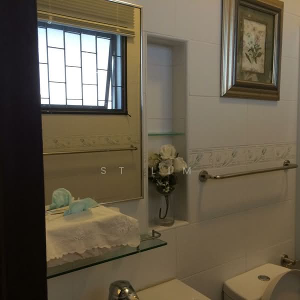 Link Bungalow for Sale in Tanjung Bungah (Penang) - ST Lim - Bathroom - PropertyGuru.com.my