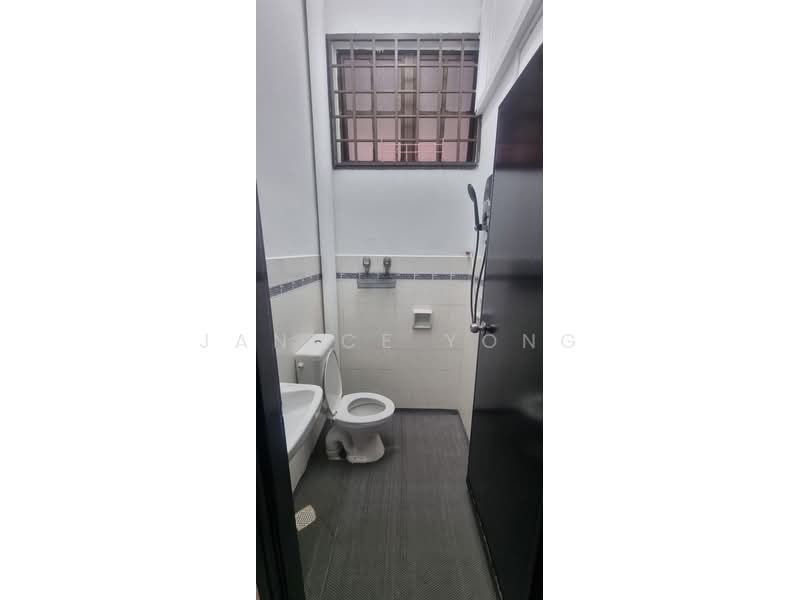 1-storey Terraced House for Rent in Taman Perling (Perling) - Janice Yong - Bathroom - PropertyGuru.com.my