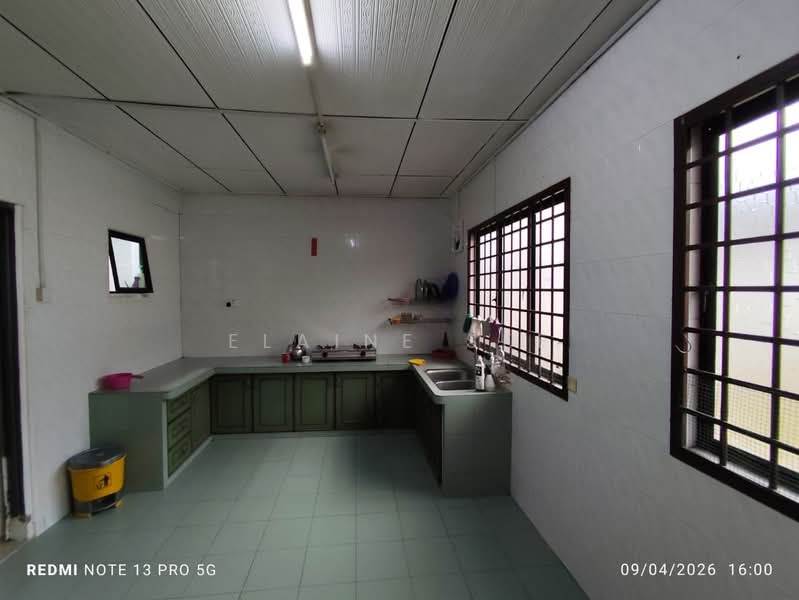 Rumah Teres 1 Tingkat untuk Disewa di Taman Abad (Johor Bahru) - Elaine See - Kitchen - PropertyGuru.com.my