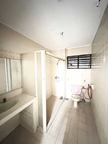 Rumah Teres untuk Disewa di Taman Midah (Cheras) - CK Yee - Bathroom - PropertyGuru.com.my