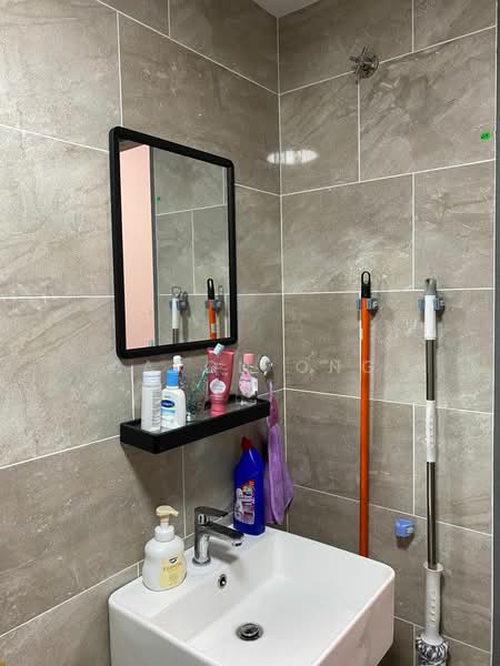 Servis Apartment untuk Disewa di M Arisa - Aaron Ong - Bathroom - PropertyGuru.com.my