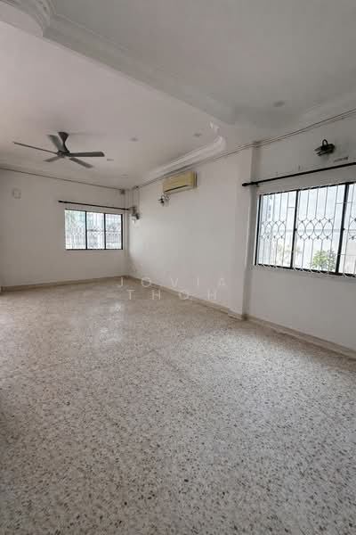 Cluster House for Rent in Taman Sutera (Johor Bahru) - Jovia Thoh - Living Room - PropertyGuru.com.my