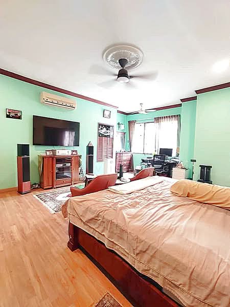 Semi-Detached House for Sale in Damansara Legenda (Petaling Jaya) - Kelvin Ng - Bedroom - PropertyGuru.com.my