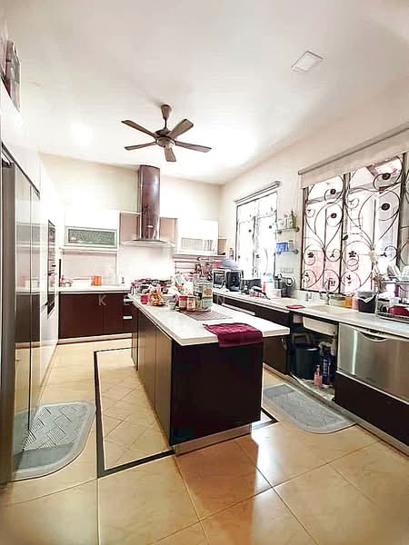 Semi-Detached House for Sale in Damansara Legenda (Petaling Jaya) - Kelvin Ng - Kitchen - PropertyGuru.com.my
