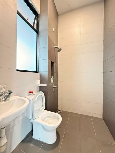 Banglo Lot Kosong untuk Dijual di Taman Setia Indah (Tebrau) - Tommy Tai - Bathroom - PropertyGuru.com.my