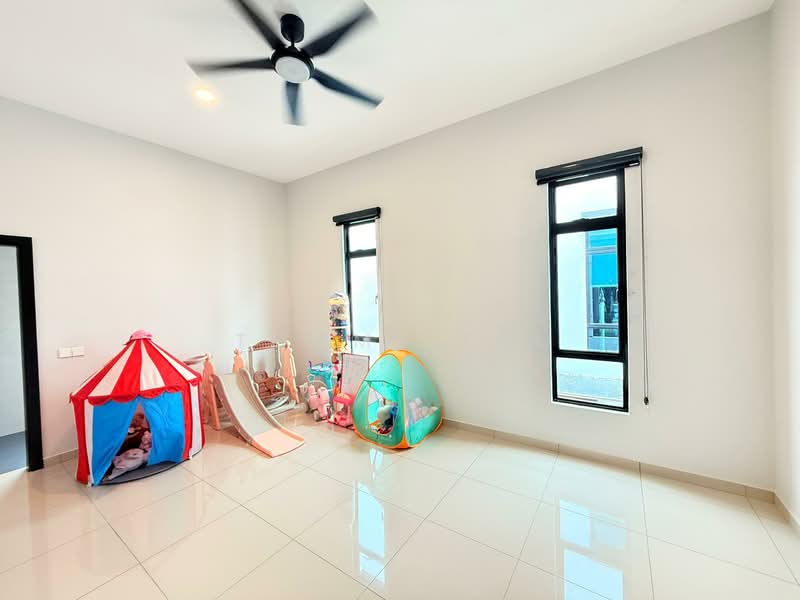 Banglo Lot Kosong untuk Dijual di Taman Setia Indah (Tebrau) - Tommy Tai - Interior - PropertyGuru.com.my