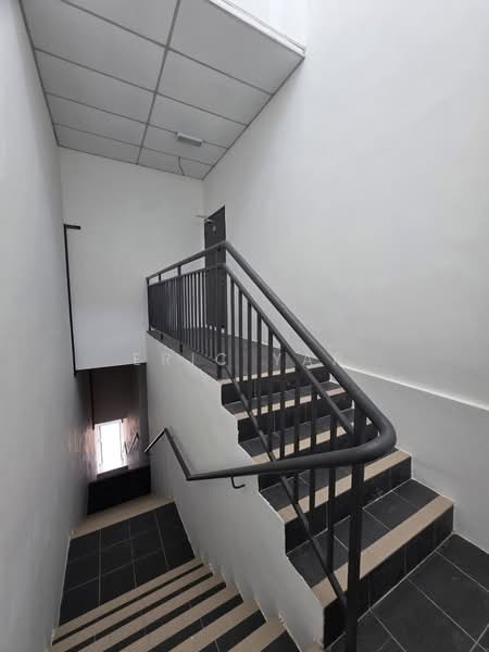Shop / Office for Sale in Masai (Johor) - ERIC YAP - Corridor - PropertyGuru.com.my