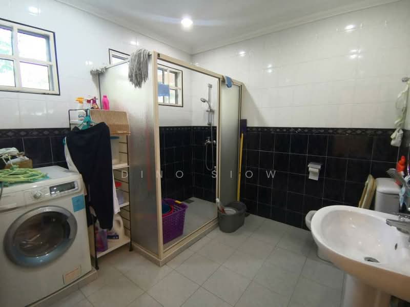 Rumah Teres 2 Tingkat untuk Dijual di Cheras (Kuala Lumpur) - Dino Siow - Bathroom - PropertyGuru.com.my