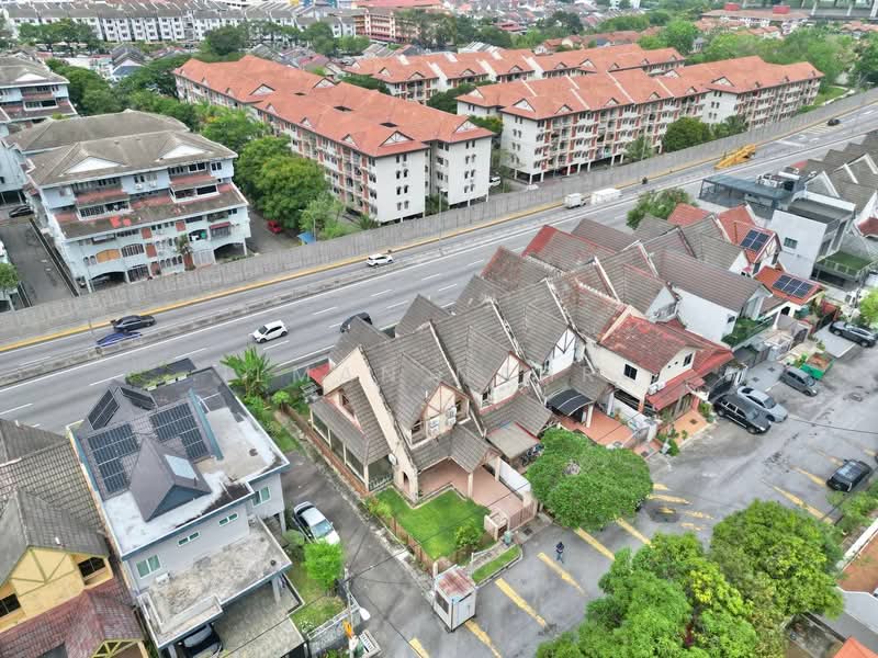 Rumah Teres 2 Tingkat untuk Dijual di Taman Setiawangsa (Setiawangsa) - Ilman Nahri - Exterior - PropertyGuru.com.my