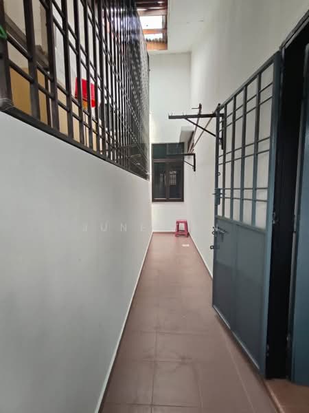 1-storey Terraced House for Sale in Taman Puteri Wangsa (Ulu Tiram) - June Tan - PropertyGuru.com.my